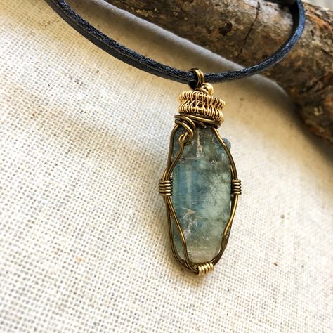 Raw Crystal Pendant, Boyfriend Gifts Long Distance, Kyanite Necklace, Green Kyanite, Kyanite Crystal, Mens Necklace, Raw Crystal Necklace, Rough Crystal, Protection Necklace