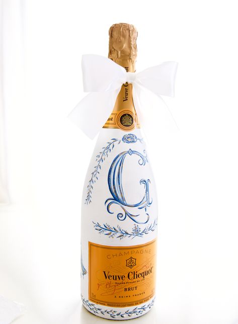 Custom Champagne Bottle for bachelorette, bridal shower, honeymoon, engagement, anniversary, etc. Wedding Champagne Bottles, Painted Champagne Bottle, Custom Champagne Bottle, Bella Wedding, Wedding Bottles, Painted Wine Bottles, Liquor Bottle, Ciao Bella, Champagne Wedding