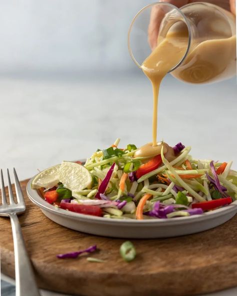 5-Minute Creamy Miso Vinaigrette | Chef Janet Asian Kale Salad, Best Kale Salad Recipe, Asian Kale, Chinese Chicken Salad, Chinese Vegetables, Kale Salad Recipes, Peanut Dressing, Asian Salad, Kale Recipes