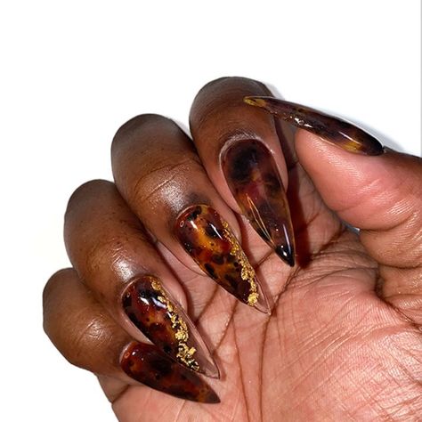 Brown Turtle Shell Nails, Tortuous Shell Nails, Tortoise Shell Nails With Gold, Toirtoshell Nails, Tortoise Nails Design, Turtle Shell Nails, Tortishell Nails Design, Tortoiseshell Nails, Tortoise Nails