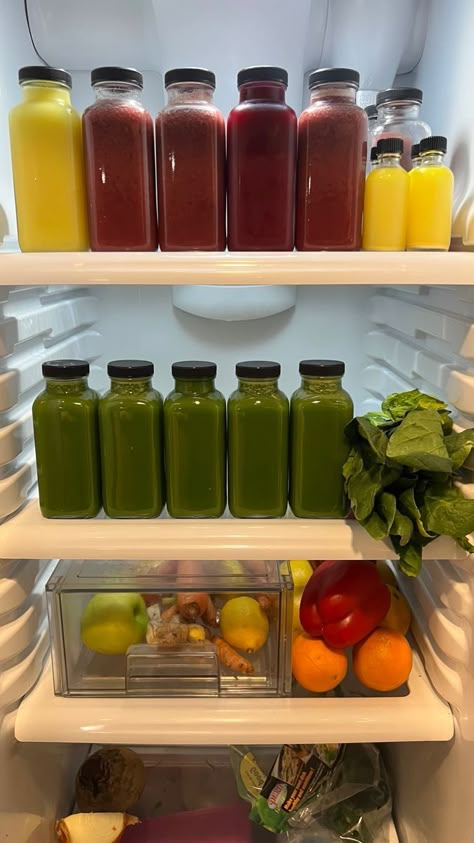 Healthy Fridge, Healthy Juicer Recipes, Resep Smoothie, Asmr Food, Healthy Food Motivation, Healthy Lifestyle Food, Healthy Lifestyle Inspiration, Healthy Juices, Food Obsession