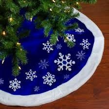 Blue And White Christmas Tree, Snowflake Tree Skirt, White Tree Skirt, Red Christmas Tree Skirt, White Christmas Tree Skirt, Embroidered Snowflakes, Blue And White Christmas, Christmas Tree Base, Snowflake Christmas Tree