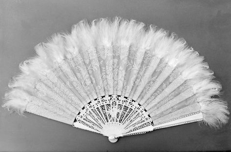 White Hand Fan, Fabric Hand Fan, Antique Fans, Japanese Fan, Feather Fan, Fantasy Props, Wedding Beach Ceremony, Hand Fans, Princess Inspired