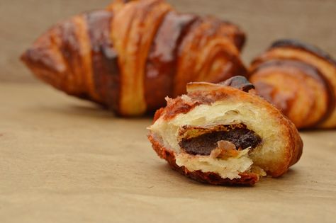 Chocolate And Orange, Croissant Dough, Croissant Recipe, Swiss Roll, Growing Fruit, Red Candy, Chocolate Orange, Chocolate Raspberry, Caster Sugar