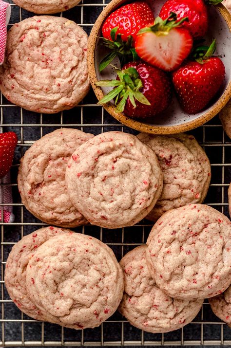 Strawberry Yogurt Cookies, Double Strawberry Cookies, Strawberry Milk Cookies, Strawberry Cookies Fresh Strawberries, Easy Strawberry Cookie Recipes, Soft Strawberry Cookies, Strawberry Iced Oatmeal Cookies, Fresh Strawberry Cookie Recipes, Strawberry Cookies Aesthetic