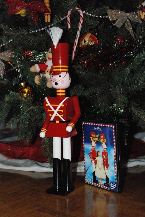 image 0 Ostrich Feather, Ostrich Feathers, Nutcracker Christmas, Wooden Hand, Toy Soldiers, Outdoor Toys, Disney Christmas, Miniature Toys, 3 Layers