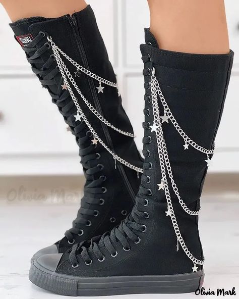 2 Boots Design, Boot Chains, Punk Shoes, Dr Shoes, Chain Decor, Canvas Boots, Decor Black, Round Toe Heels, Eyelet Lace