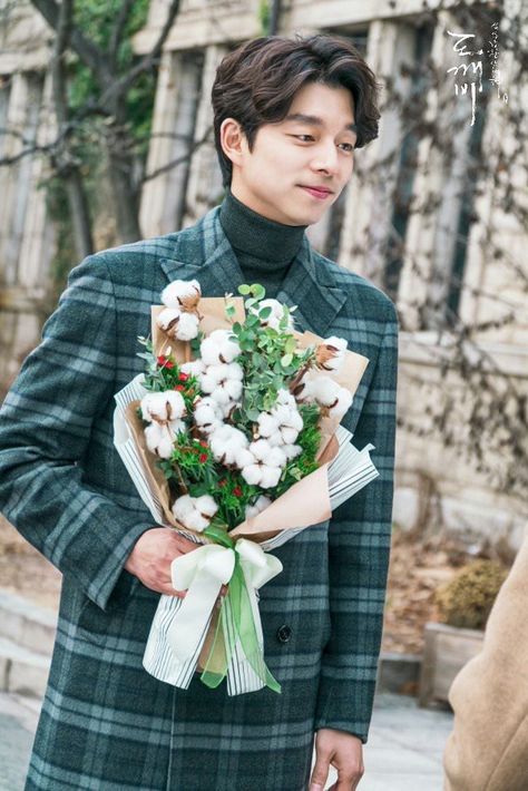 Dokebi Gong Yoo Goblin 2016, Goblin The Lonely And Great God, Goblin Gong Yoo, Cotton Bouquet, Goblin Korean Drama, Goblin Kdrama, Park Seo Joon, Park Bo Gum, Kim Go Eun