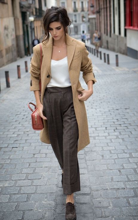 Shop this look on Lookastic:  http://lookastic.com/women/looks/oxford-shoes-wide-leg-pants-crossbody-bag-tank-coat/7605  — Dark Brown Suede Oxford Shoes  — Dark Brown Plaid Wide Leg Pants  — Tobacco Leather Crossbody Bag  — White Silk Tank  — Camel Coat Street Mode, Walking Down The Street, Style Casual Chic, Outfit Trends, Brown Pants, Business Outfit, 가을 패션, Fashion 2018, Mode Inspiration