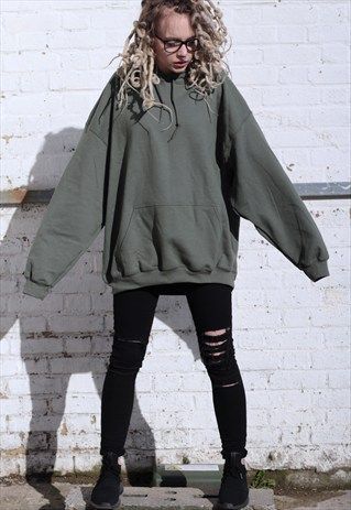 Green Hoodie Outfit, Hoddies Outfits, How To Wear Hoodies, Oversized Hoodie Outfit, Hoodie Outfit Casual, Hoody Outfits, Winter Mode Outfits, Latina Outfit, Hippy Style