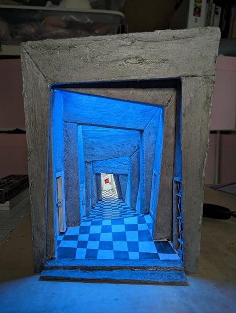 Coraline Door Tunnel Diy, Tim Burton Crafts Diy, Beetlejuice Graveyard Scene, Beetlejuice Clay Art, Coraline Inspired Art, Beetlejuice Fireplace, Coraline Book Nook, Beetlejuice Diorama, Coraline Diy Decor