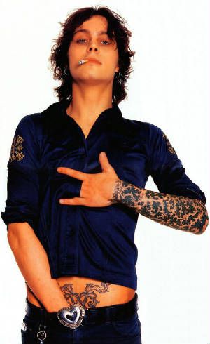 Ville Valo! Bam Margera, Ville Valo, Him Band, Attractive People, Most Beautiful Man, New Pictures, A Man, Songwriting, Musician