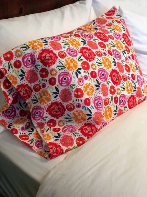 Sew A Pillowcase, Burrito Pillowcase, Homemade Pillow Cases, Sewing Pillow Cases, Fun Pillow Cases, Pillow Cases Tutorials, Easy Pillows, Pillow Cases Diy, Beginner Sewing Projects Easy