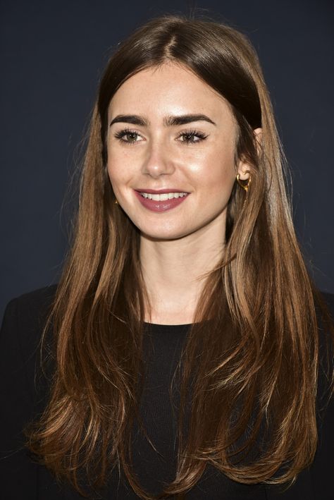 Lily Collins Eyebrows, Lily Jane Collins, ليلي كولينز, Lily Collins Hair, Hair Saloon, Long Face Hairstyles, Princess Alice, Long Brown Hair, Long Faces