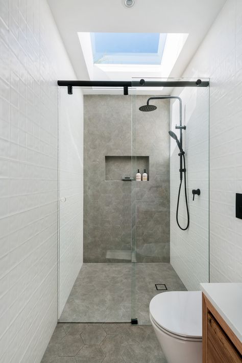 Small Narrow Bathroom, Narrow Bathroom Designs, Black Tapware, Grey Bathrooms Designs, Small Bathroom Tiles, Small Bathroom Layout, Small Toilet Room, Beautiful Bathroom Designs, Shower Screens