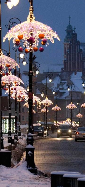 Decoration & Lighting of the Royal Route in Warsaw,  Poland. Warsaw Christmas, Christmas Light Decorations, Warsaw Old Town, Royal Castle, European Home, European Home Decor, Instagram Christmas, Warsaw Poland, Winter Scenery