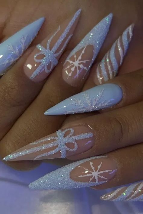 Get inspired with 80+ stunning bow nail designs. Elevate your manicure game with these aesthetic and fairy balletcore nail art ideas, perfect for birthday parties, weddings, and holidays! White Winter Nail Designs, Winter Nails Aesthetic, Nail Noel, Bow Nail Designs, Aesthetic Bow, Bow Nails, Beauty Nails Design, Sweater Nails, Dope Nail Designs