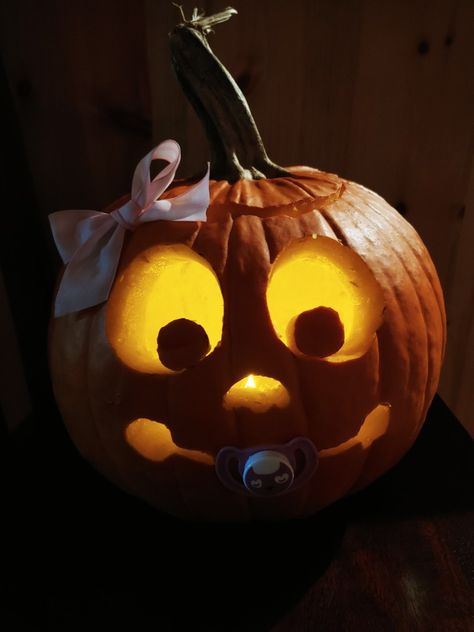 Baby Jack O' Lantern with Pacifier Gender Reveal Pumpkin Carving, Baby Pumpkin Carving, Baby Themed Pumpkin Carving, Pumpkin Carving Ideas Baby, Baby Pumpkin Carving Ideas, Pumpkin With Pacifier, Pumpkin Carving Pregnancy Ideas, Pumpkin Pacifier, Pumpkin Eating Baby Pumpkin Carving