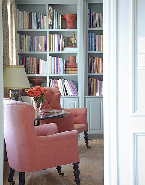 Pink Chairs, Lots Of Books, Pink Chair, Home Libraries, Decoration Inspiration, Home Library, Book Shelf, Built Ins, Bookshelves