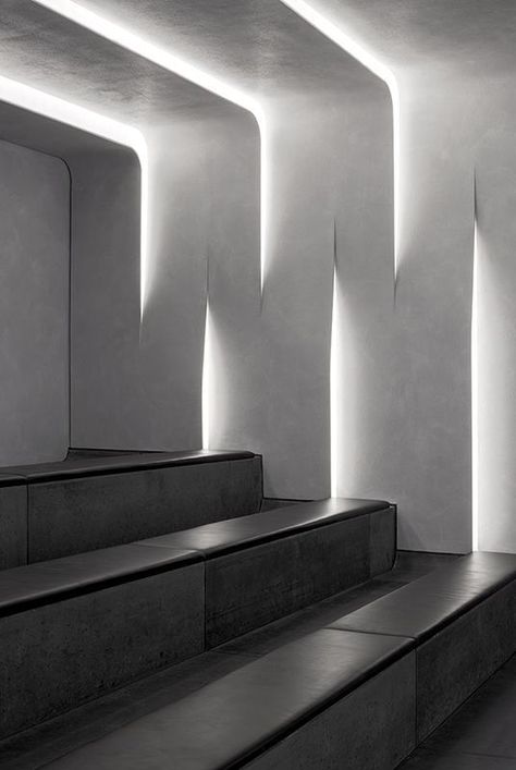 Bright white light picks out the architectural details Wall Wash Lighting, Led Art, Architectural Lighting Design, Design Apartment, Lighting Design Interior, Home Cinema, Zaha Hadid, The Ceiling, Light Architecture