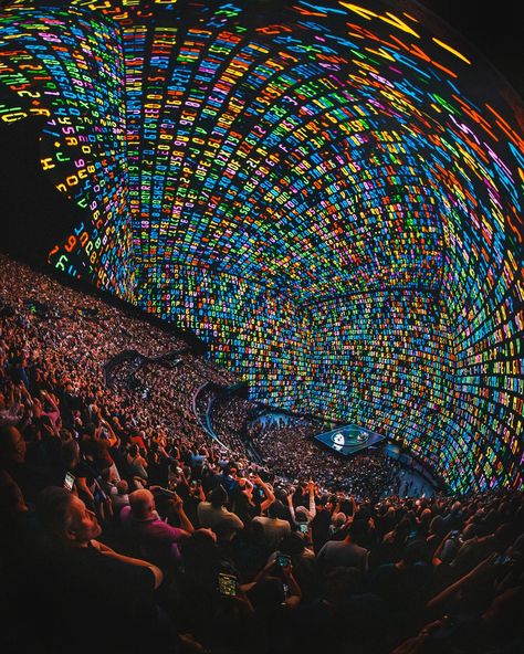 Is Sphere in Las Vegas Really the Future of Live Shows? Concert Outfit Ideas Women, U2 Concert, Vegas Skyline, Edc Las Vegas, Las Vegas Vacation, Concert Outfit Ideas, Vegas Shows, Vegas Trip, Las Vegas Trip