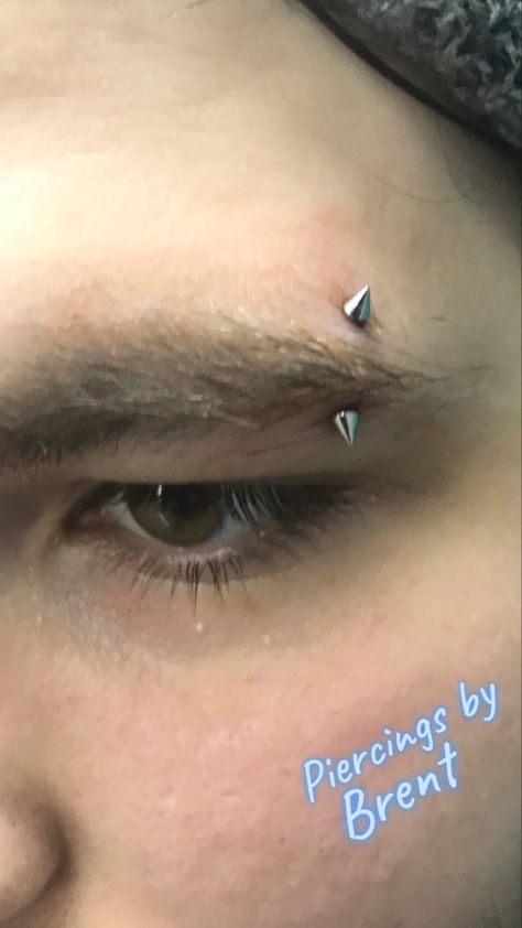 Spiked Eyebrow Piercing, Eyebrow Piercing Spike, Face Piercings Men, Spike Nose Piercing, Cute Eyebrow Piercing, Spike Eyebrow Piercing, Eyebrows Piercing, Eyebrow Ring Piercing, Eyebrow Piercing Men