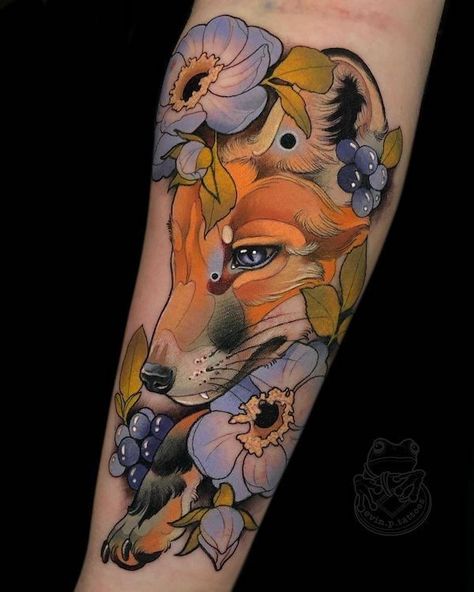 Neotraditional Fox Tattoo, Neo Traditional Tattoo Ideas, Cottagecore Tattoos, Transformation Tattoo, Natur Tattoo Arm, Fox Tattoo Design, Traditional Tattoo Old School, Traditional Tattoo Ideas, Tattoo Old School