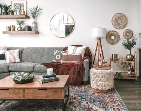 Boho Rugs With Gray Couch, Gray Bohemian Living Room, Decorating Gray Couch, Minimal Living Room Grey Couch, Styling Dark Gray Couch, Cozy Earthy Living Room Grey Couch, Boho Living Room With Grey Floors, Boho Living Room Gray Floors, Boho Chic Living Room Gray Couch