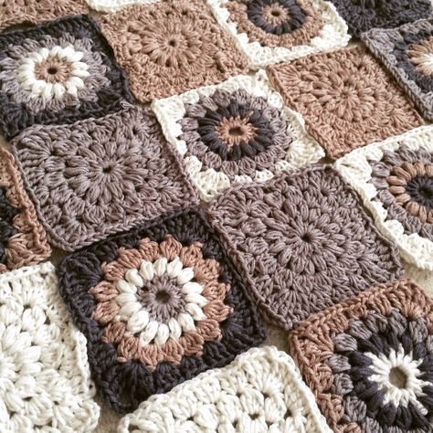 Granny Square Neutral Colors, Granny Square Blanket Neutral, Crochet Granny Square Blanket Colour Schemes, Masculine Granny Square Crochet, Neutral Granny Square Blanket, Neutral Granny Square, Large Granny Square Pattern, Granny Squares Blanket, Large Granny Square