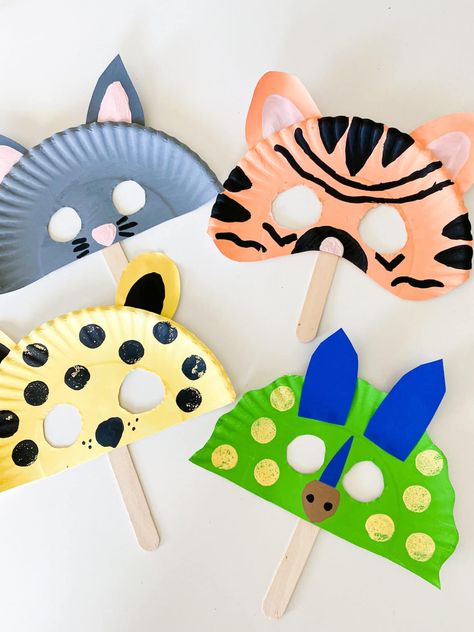 20 Paper Plate Crafts for Kids (2023) - ABCDee Learning Easy Animal Crafts, Paper Plate Masks, Plate Crafts For Kids, Carton Diy, Animal Plates, Turtle Crafts, Paper Plate Crafts For Kids, Insect Crafts, Holiday Program