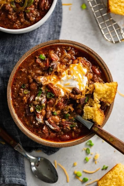 Best Chili Recipe Chili Recipe With Maple Syrup, Chili With Brown Sugar, Chili With Cocoa Powder, Chili Recipe Ground Beef, Thick Chili Recipe, 3 Bean Chili Recipe, Shredded Beef Chili, Cowboy Chili Recipe, Sweet Chili Recipe