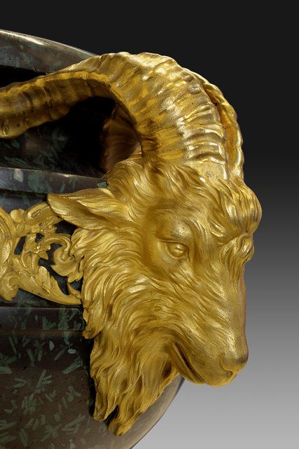 Goat Face, Face Statue, Woodcarving Ideas, Wild Animals Pictures, Rennaissance Art, Furniture Market, Louvre Paris, Art Carved, Paris Photo