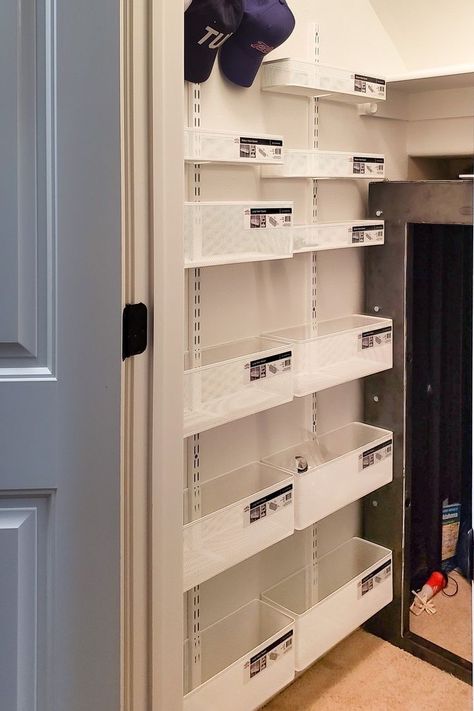 Small Closet Storage Ideas, Diy Small Closet, Narrow Closet Organization, Storage Ideas Bathroom, Rooms Organization, Closet Storage Ideas, Organized Ideas, Small Closet Storage, Elfa Closet