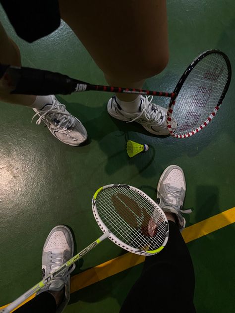 Badminton Aesthetic, Badminton Photos, Playing Badminton, Badminton Set, Vision Board Images, Vision Board Photos, Sports Aesthetic, Vision Board Inspiration, Badminton Racket