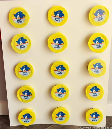 Sonic Party Game, Sonic Fruit Tray, Diy Sonic The Hedgehog Party Decorations, Sonic The Hedgehog Birthday Party Favors, Sonic The Hedgehog Party Games, Sonic Birthday Games, Sonic The Hedgehog Party Ideas, Sonic Games Birthday Parties, Prize Punch Board Diy