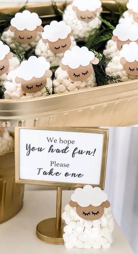 15+ Awesome Lamb Themed Baby Shower Ideas 2023 Themed Baby Shower Ideas, Baby Lamb Baby Shower, Idee Babyshower, Farm Baby Shower, Farm Themed Birthday Party, Farm Birthday Party, Baby Shower Inspiration, Shower Bebe, Farm Party