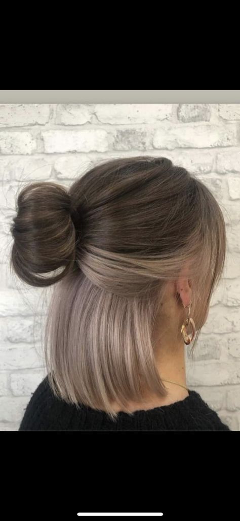 Hidden Hair Color, Gemini Hair, Color Block Hair, Rambut Brunette, Hair Color Underneath, Peekaboo Hair, Hairdos For Short Hair, Short Hair Color, Hair Inspiration Color