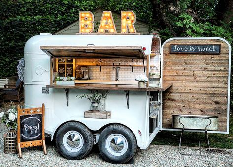 Foodtrucks Ideas, Mobile Bar Cart, Mobile Cocktail Bar, Bar On Wheels, Caravan Bar, Mobile Cafe, Mobile Coffee Shop, Coffee Trailer, Travel Bar