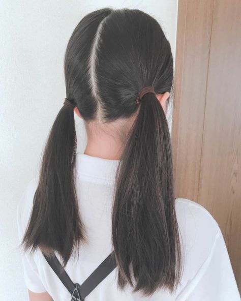 Japanese Pigtails, Pigtails Hairstyle, High Pigtails, 90s Grunge Hair, Girl Hairdos, Pig Tails, Cosmic Girl, Pigtail Hairstyles, Japanese Hairstyle