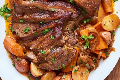 More tender than Bubbe used to make. Brisket Recipes Crockpot, Beef Brisket Slow Cooker, Slow Cooker Pot Roast, Slow Cooker Brisket, Beef Brisket Recipes, Beef Dinners, Brisket Recipes, Rosh Hashana, Smoked Brisket