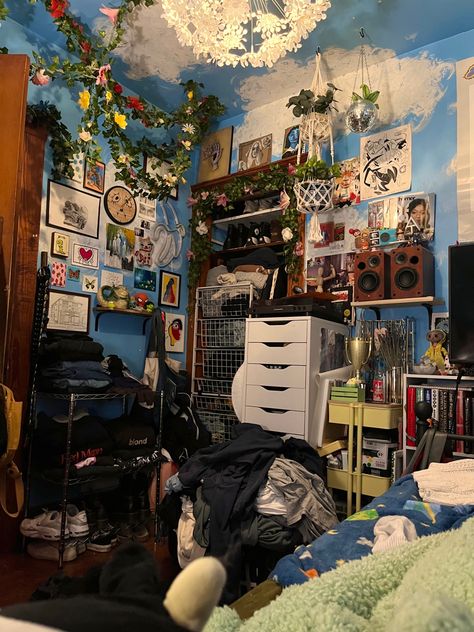 Room Ideas Aesthetic Grunge Vintage 2000s, Trash Room Aesthetic, Clutter Core Room, Clutter Room Aesthetic, Messy Room Aesthetic Grunge, Rage Room Aesthetic, Speakeasy Basement Ideas, Cluttercore Bedroom Aesthetic, Weird Core Room