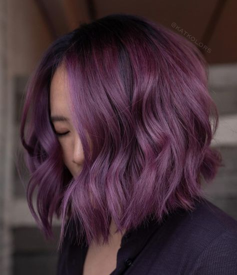 Burgundy Bob with Lilac Money Piece Purple Hair For Blondes, Ombre Hair 2023, Lavender Money Piece Hair, Purple Money Piece Hair, Purple Natural Hair, Purple Hair Streaks, Purple Blonde Hair, Bright Purple Hair, Burgundy Bob