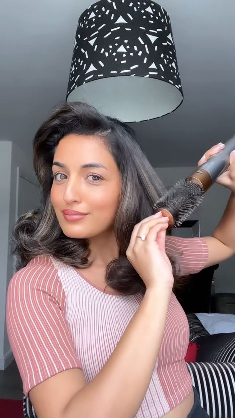 sonam.mx on Instagram: The attachment I’ve used the most so far from my new Dyson Airwrap is the the Round Volumising Brush! I always start with my hair washed… Dyson Airwrap Round Brush, Dyson Round Brush, New Dyson Airwrap, Dyson Airwrap Complete, Supersonic Hair Dryer, Dyson Hair, Dyson Supersonic, Dyson Airwrap, Different Hair Types