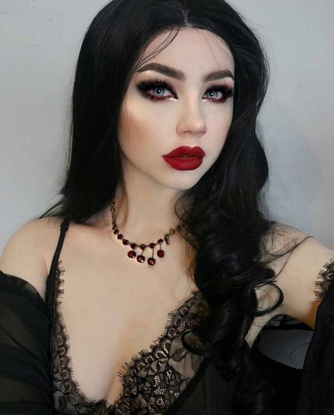 Natural Black Hair Color, Diesel Punk, Black Hair Color, Goth Beauty, Gothic Beauty, Gothic Girls, Goddess Braids, Black Natural Hairstyles, Dark Beauty