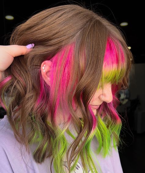 Vivid Hair Color Green, Vivid Halo Hair, Pink And Green Peekaboo Hair, Green To Pink Hair, Pink Hair Colour Ideas, Pink To Green Hair, Pink And Green Hair Dye Ideas, Mitsuri Hair Color, Neon Pink And Green Hair