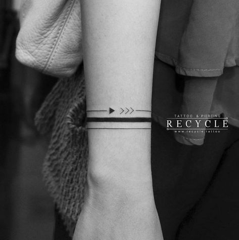 Tattoo ideas Arrow Tattoos For Women, Wrist Band Tattoo, Cuff Tattoo, Armband Tattoos, Forearm Band Tattoos, Band Tattoo Designs, Armband Tattoo Design, Anklet Tattoos, Muster Tattoos