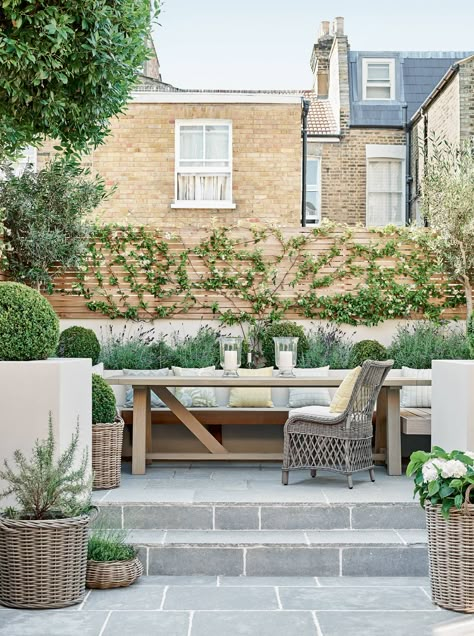 Design Per Patio, Townhouse Garden, Terrasse Design, Small Courtyard Gardens, Courtyard Gardens Design, Back Garden Design, Small Courtyards, London Garden, Diy Garden Furniture