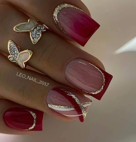 Nails Rojas Cortas, Gradient Acrylic Nails, Women Pumps Shoes, Elegant Touch Nails, Fancy Nail Art, Manicure Nail Designs, Romantic Nails, Finger Nail Art, Fancy Nails Designs