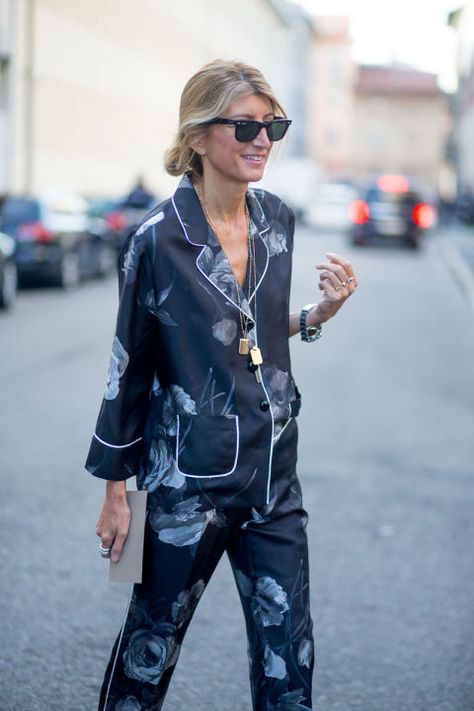 Best Milan Fashion Week Street Style Spring 2016 - Milan Street Style pj Street Couture, Pyjama Satin, Milan Fashion Week Street Style, Olivia Von Halle, Pajama Fashion, Milan Street Style, Fashion Week Street Style, Street Style Looks, Street Chic