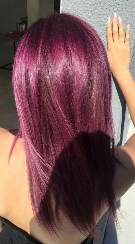 Magenta Hair, Pink Hair Dye, Red Hair Inspo, Cute Hair Colors, Hair Streaks, Dyed Hair Inspiration, Dye Colors, Pretty Hair Color, Hair Stylies